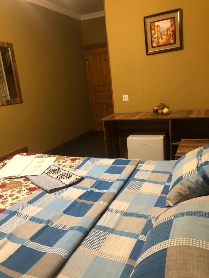 Hotel Nikea Paradiso Кутаиси Экстерьер фото