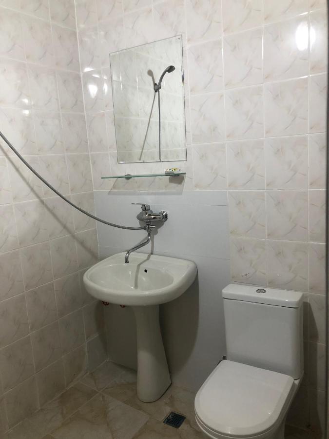 Hotel Nikea Paradiso Кутаиси Экстерьер фото